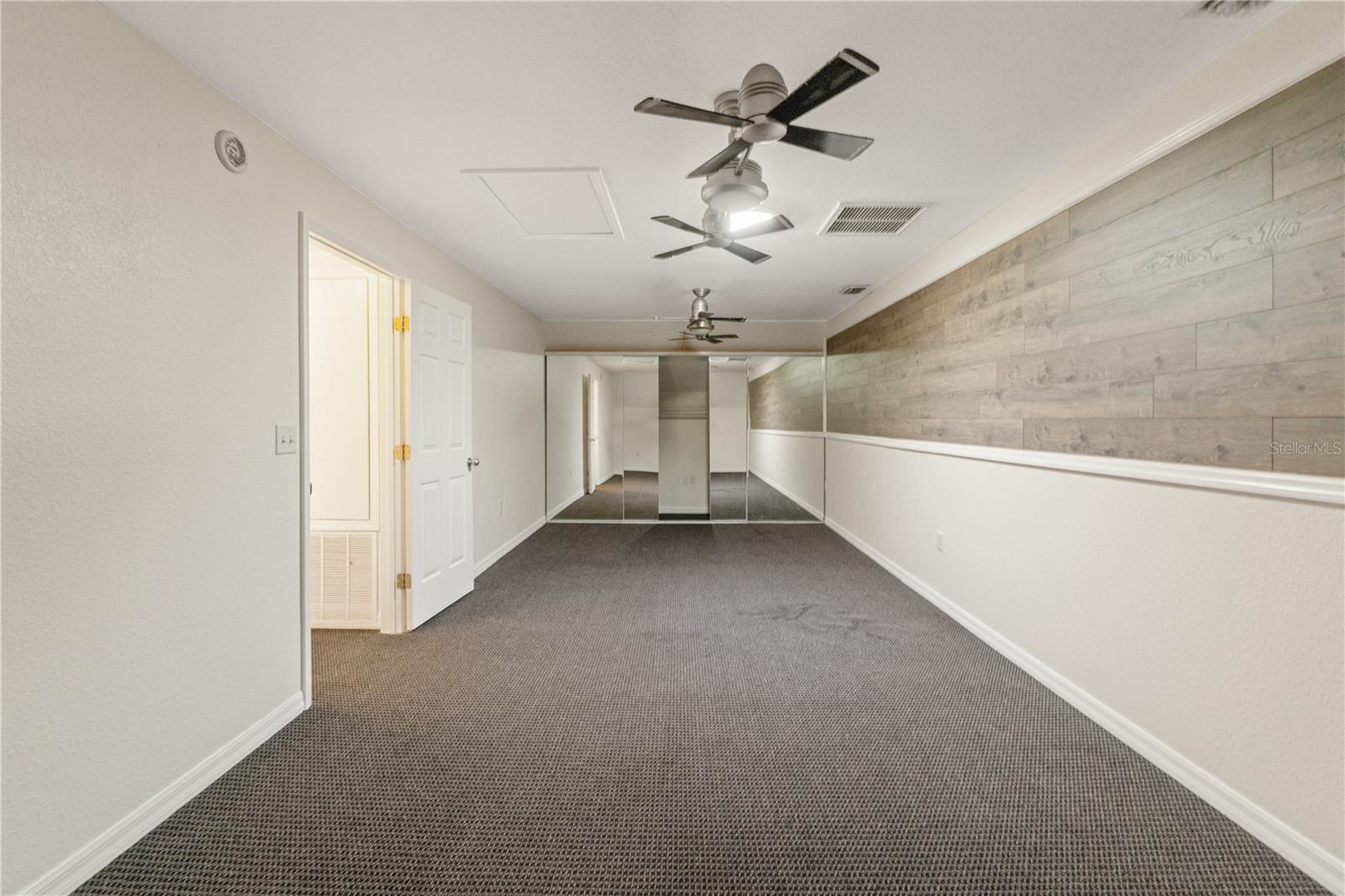 LAKE WEIR SHORES - Residential