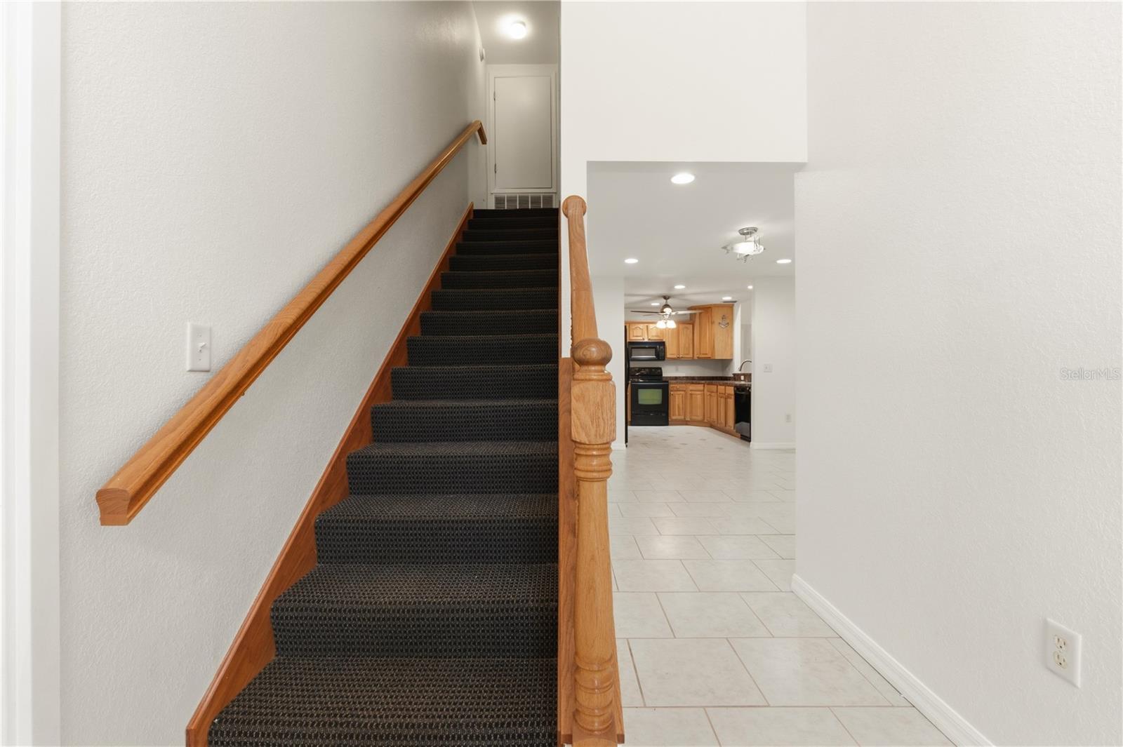 LAKE WEIR SHORES - Residential