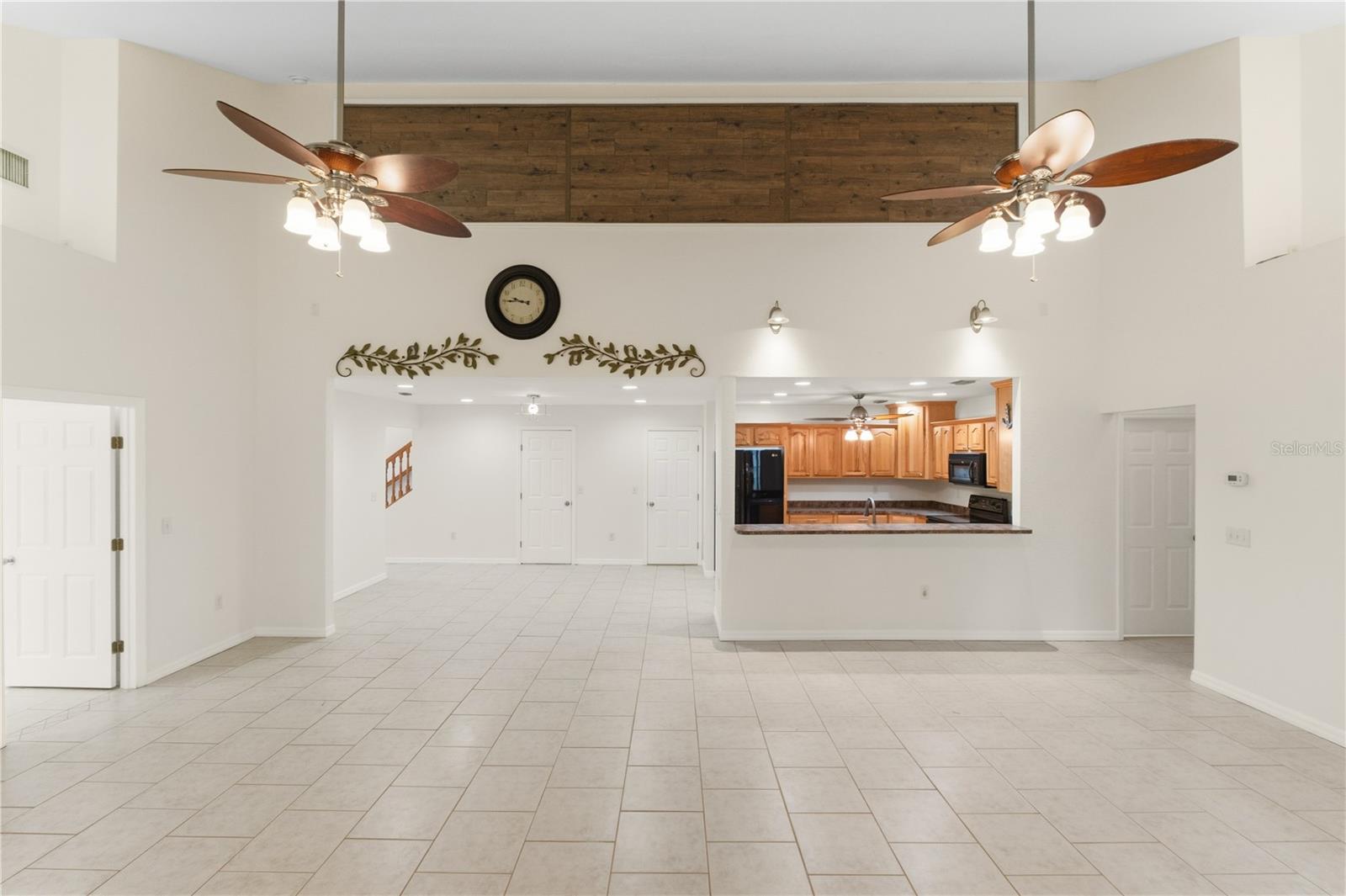 LAKE WEIR SHORES - Residential