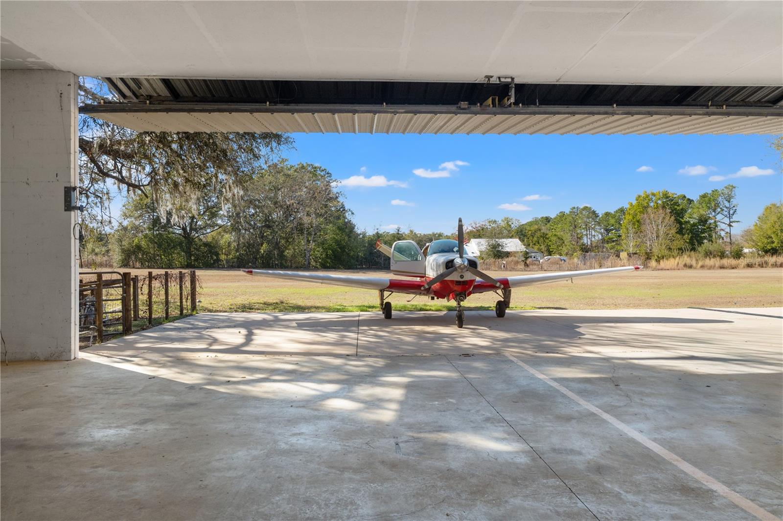 LAKE WEIR SHORES - Residential