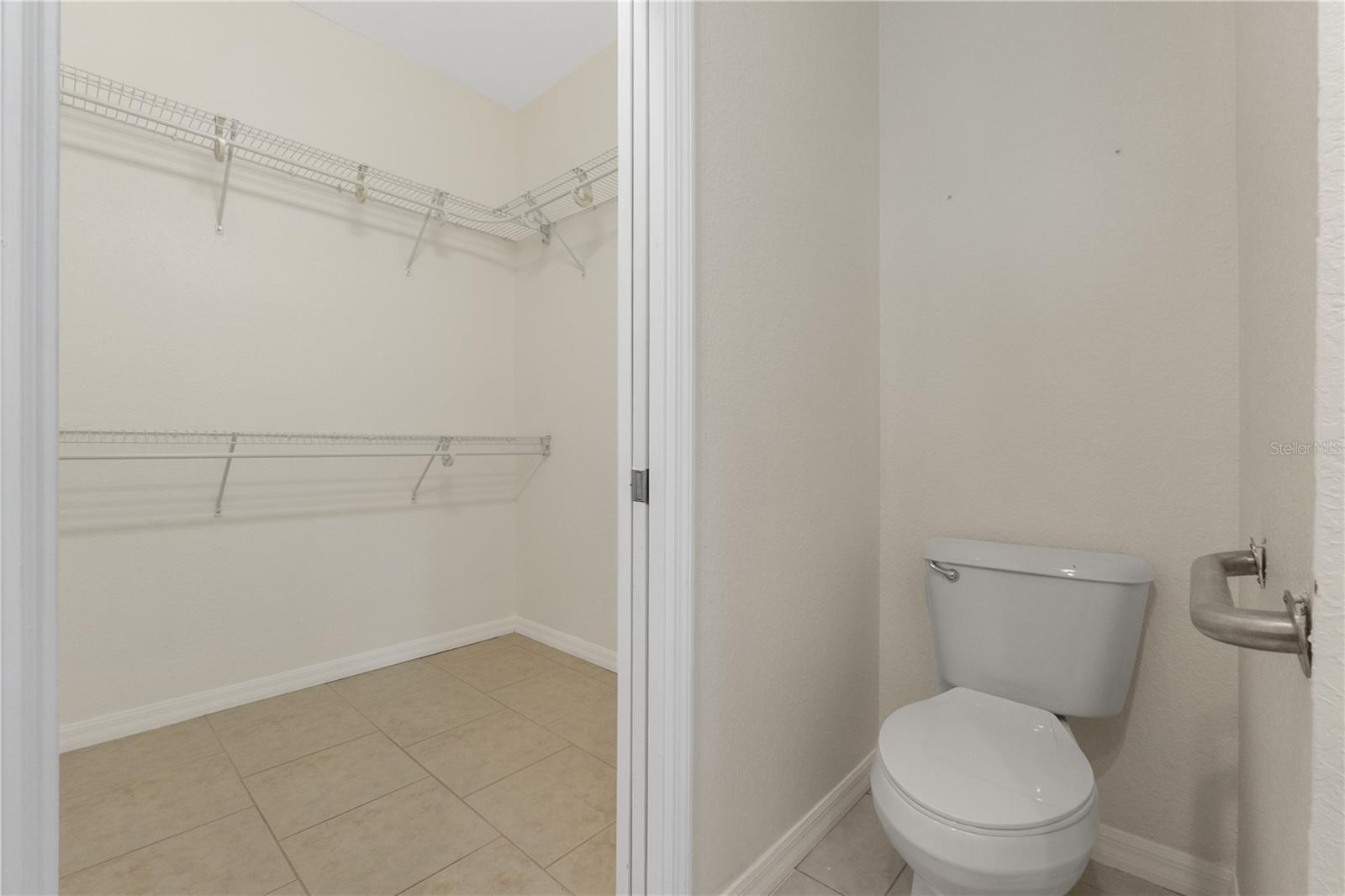 LAKE WEIR SHORES - Residential