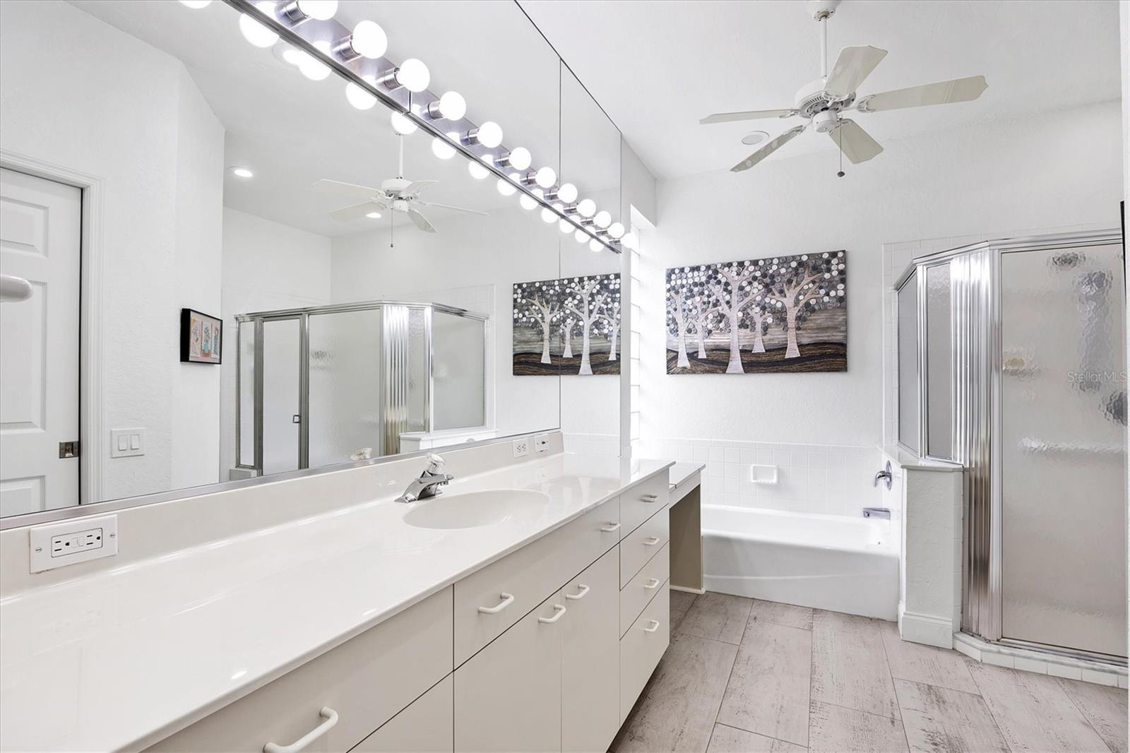 UNIVERSITY PARK COUNTRY CLUB - Residential