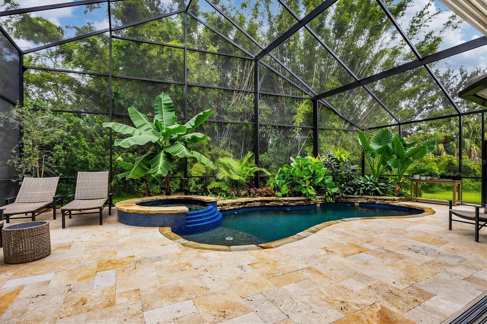 UNIVERSITY PARK COUNTRY CLUB - Residential