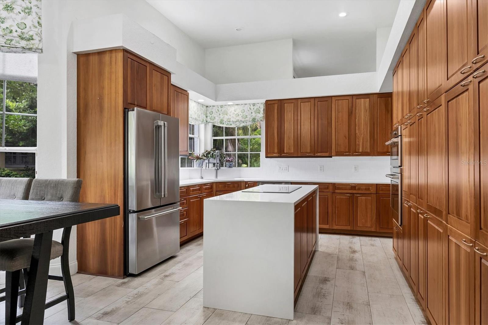 UNIVERSITY PARK COUNTRY CLUB - Residential