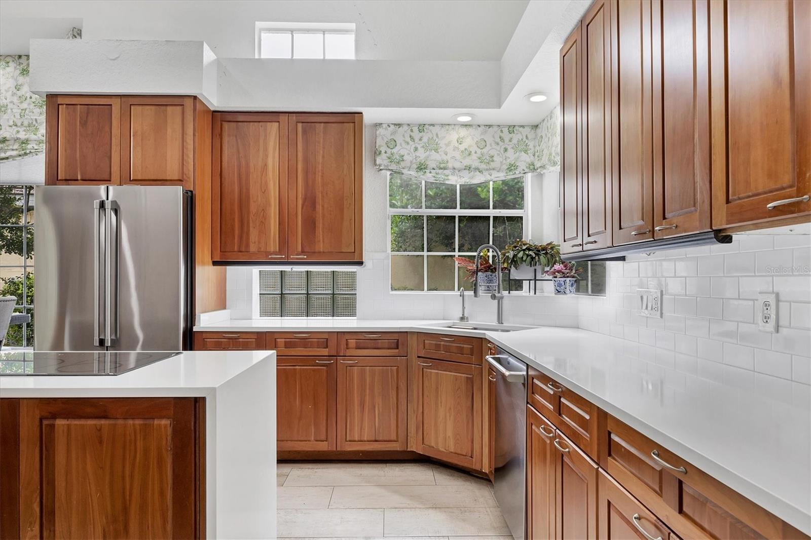 UNIVERSITY PARK COUNTRY CLUB - Residential