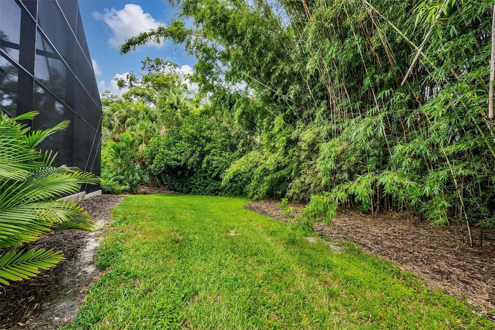 UNIVERSITY PARK COUNTRY CLUB - Residential