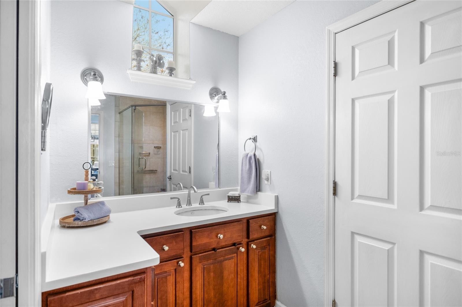 BARCLAY PLACE A CONDOMINIUM - Residential