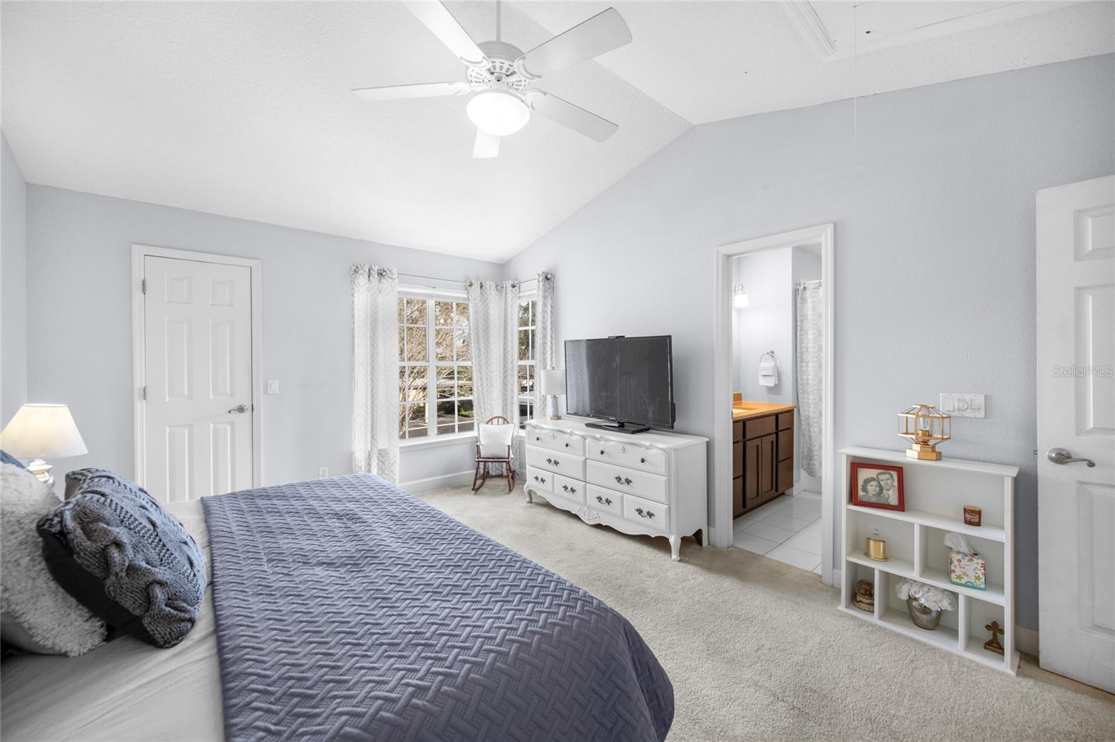 BARCLAY PLACE A CONDOMINIUM - Residential