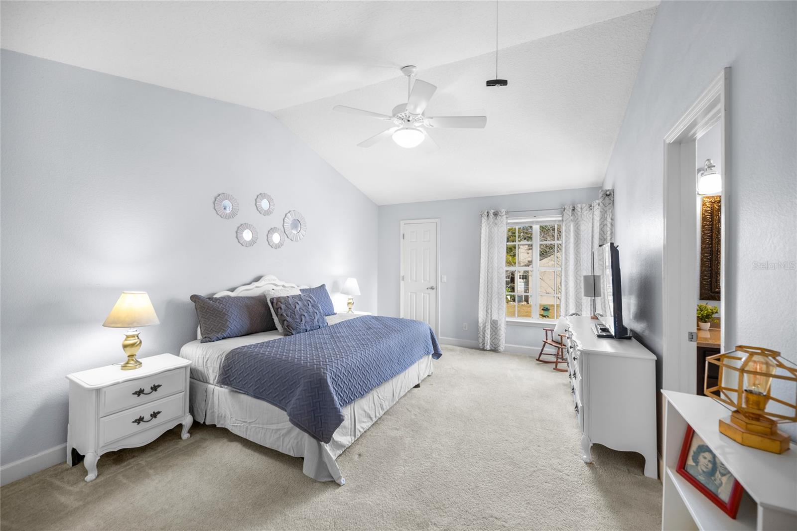 BARCLAY PLACE A CONDOMINIUM - Residential