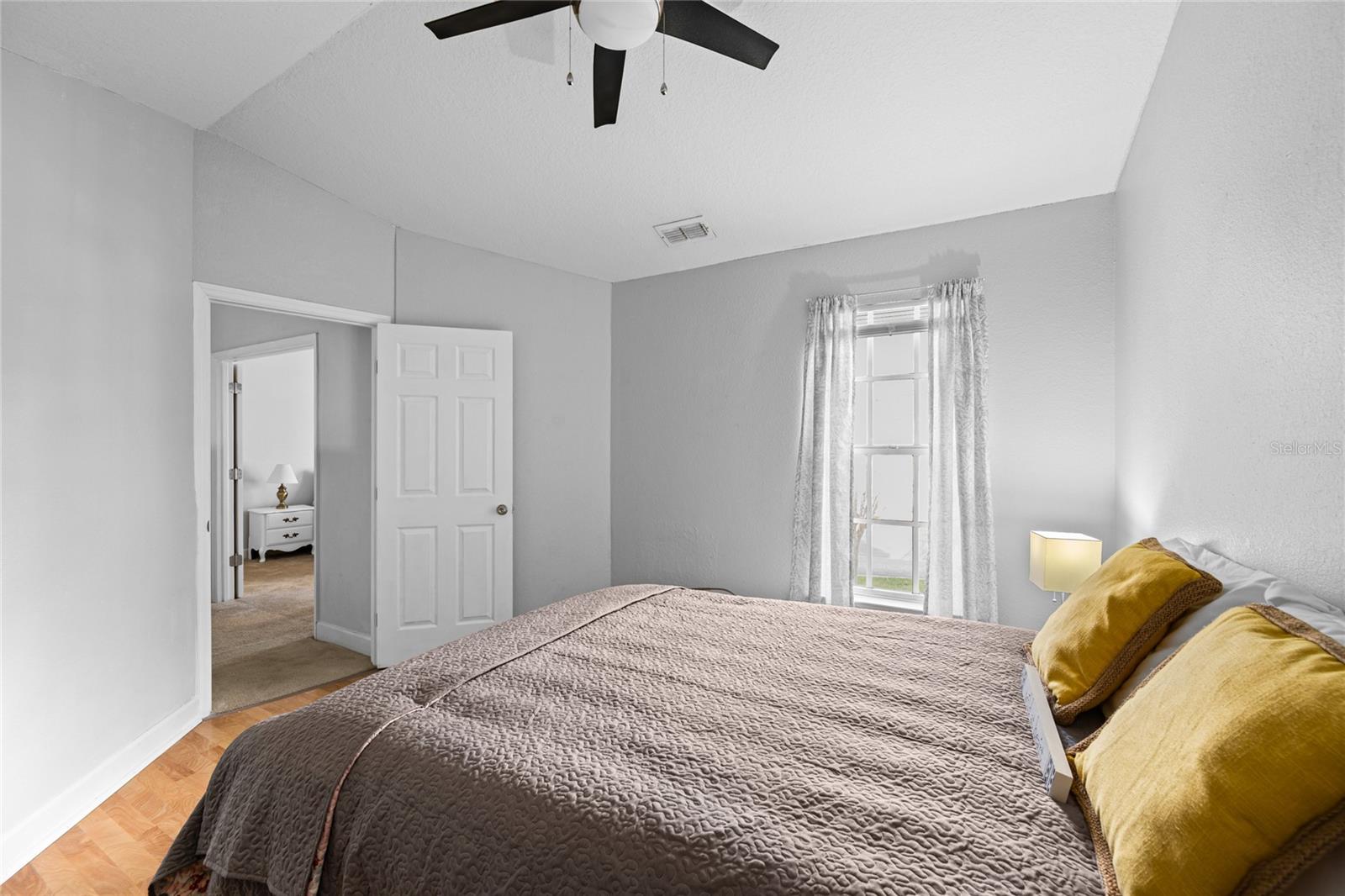 BARCLAY PLACE A CONDOMINIUM - Residential