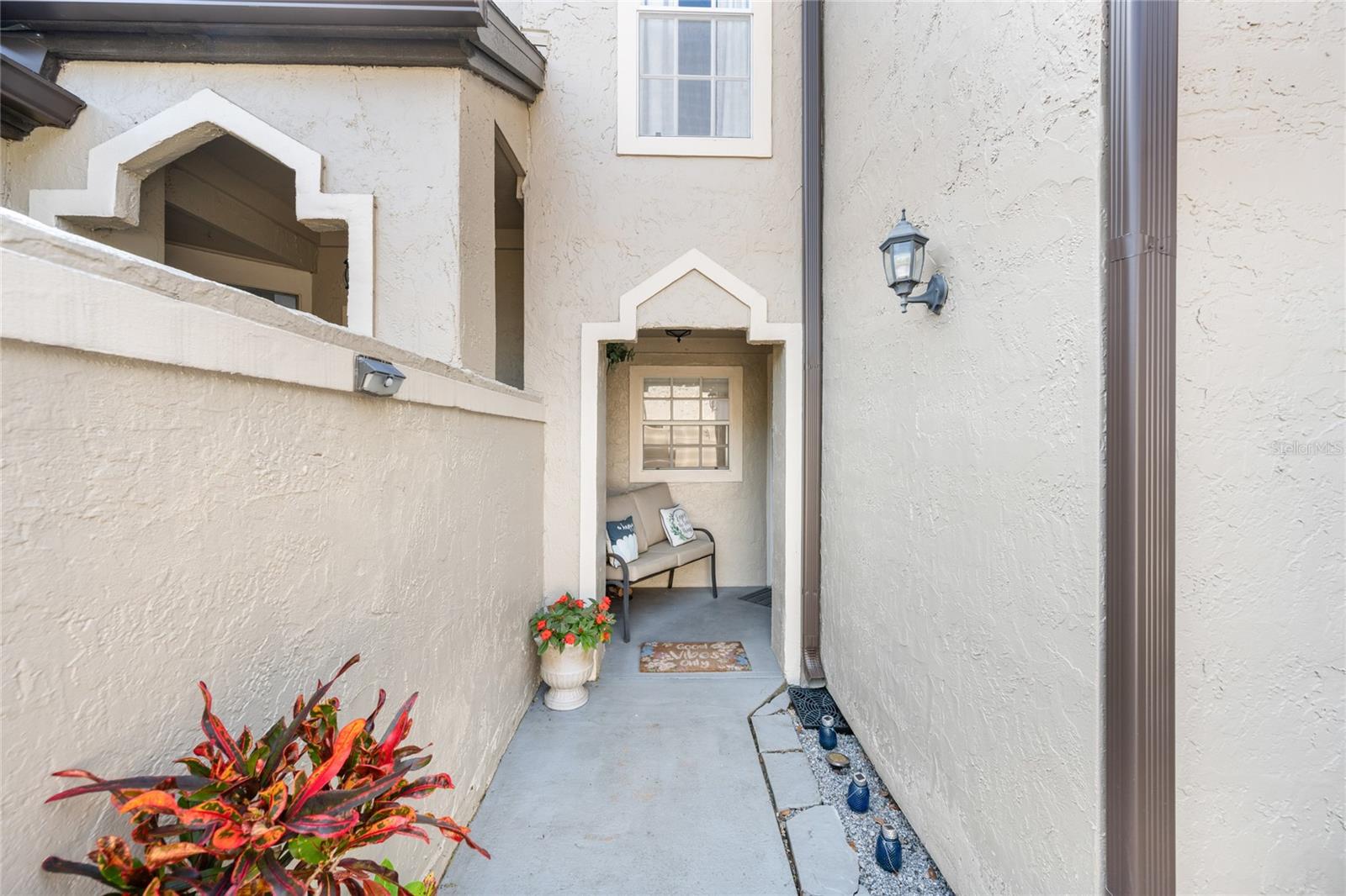 1523 FARRINDON CIRCLE 1523