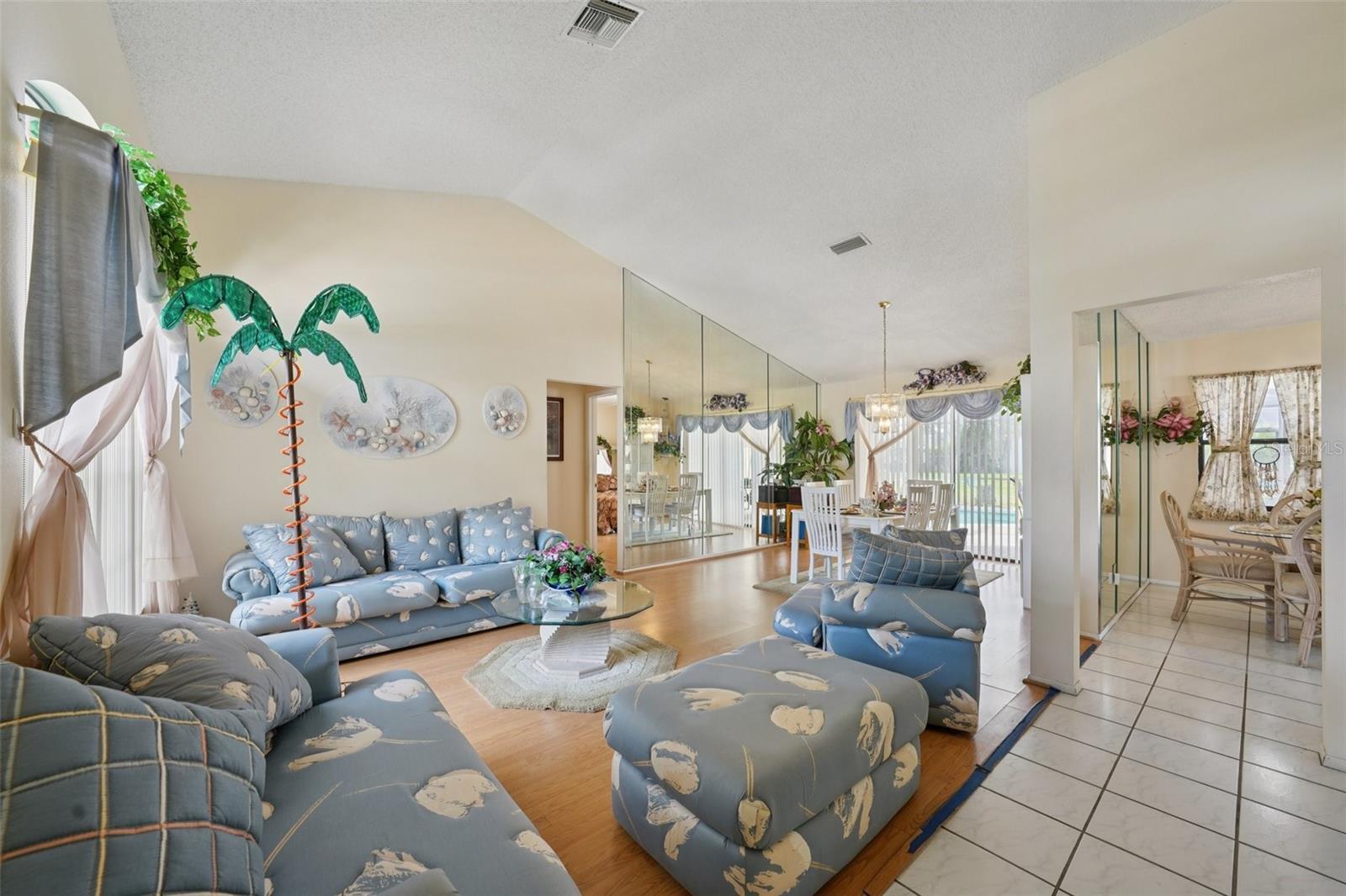 FAIRWAY OAKS - Residential