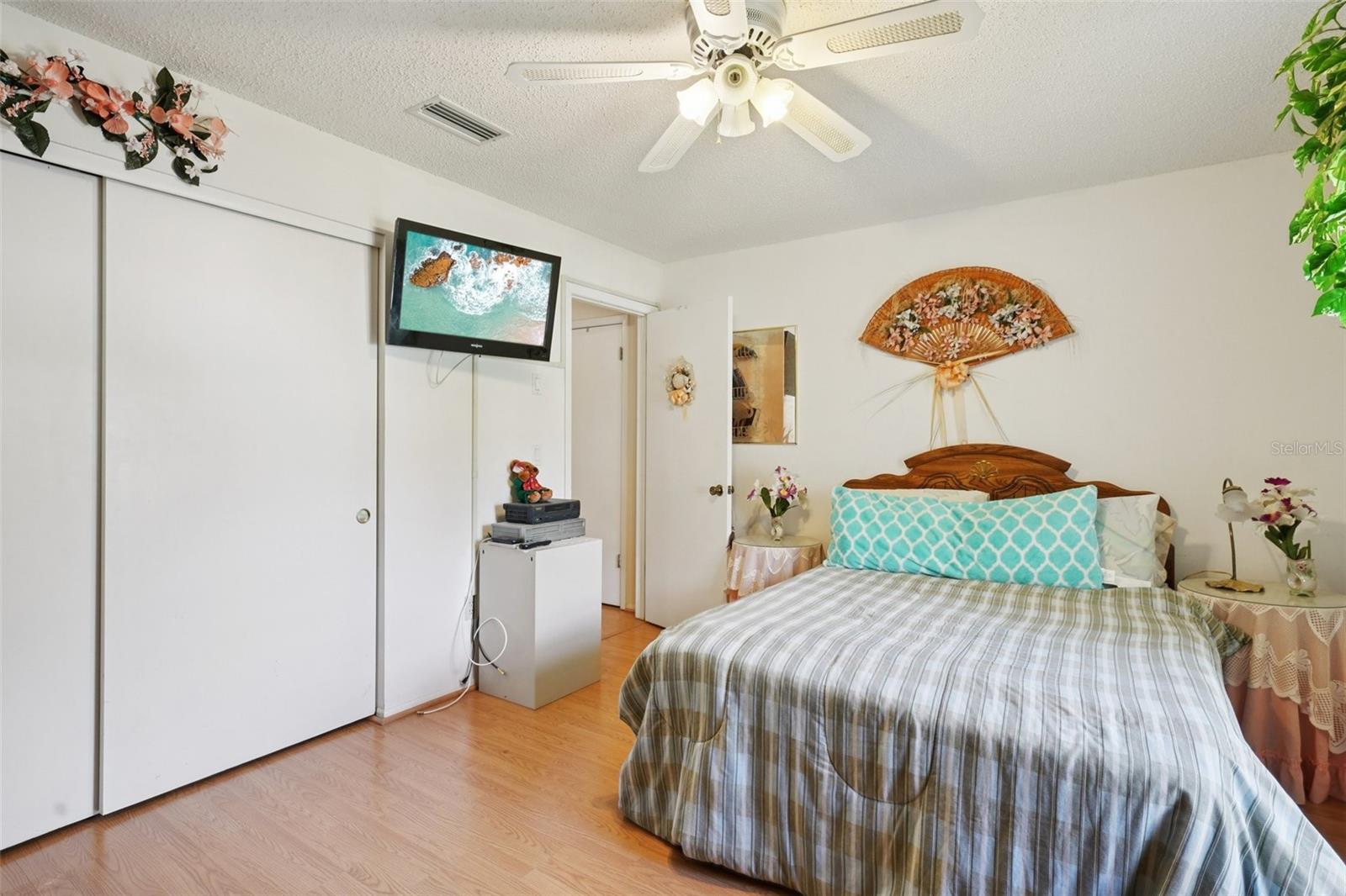 FAIRWAY OAKS - Residential