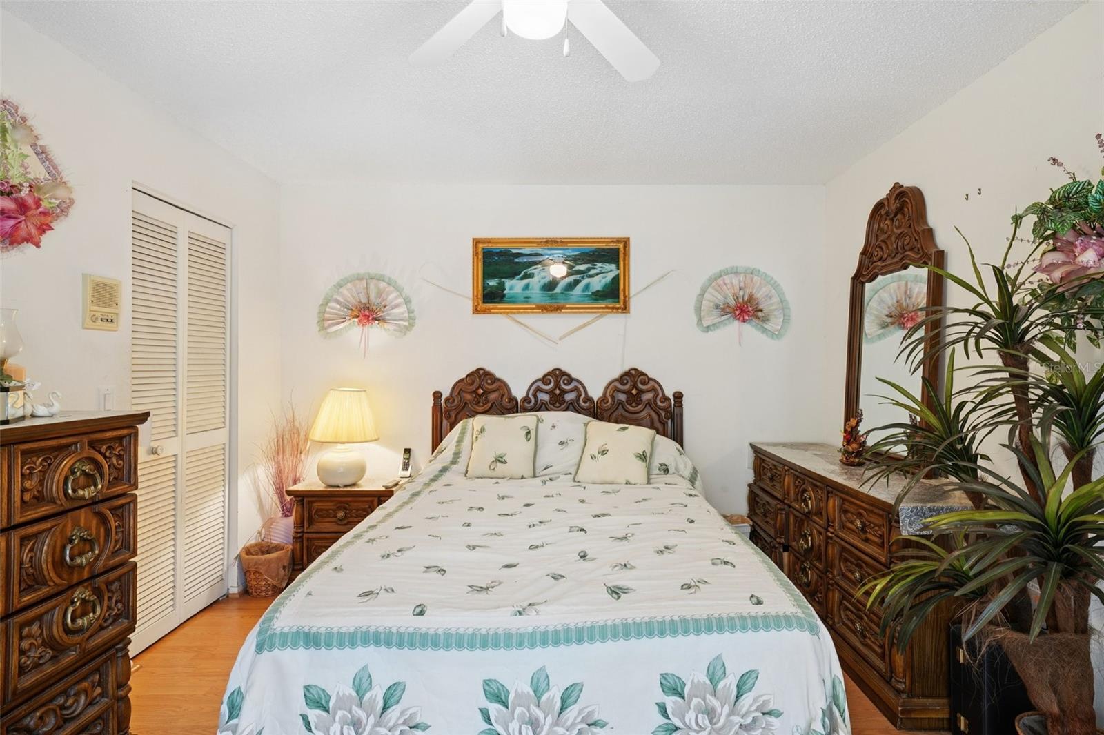 FAIRWAY OAKS - Residential