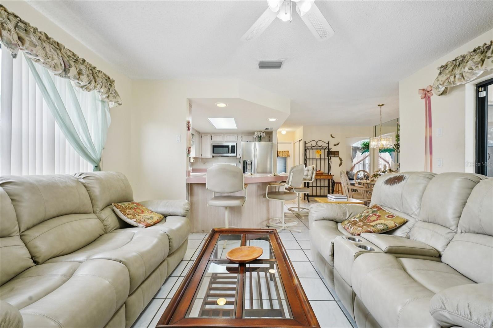 FAIRWAY OAKS - Residential