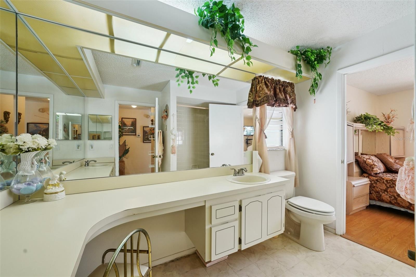 FAIRWAY OAKS - Residential