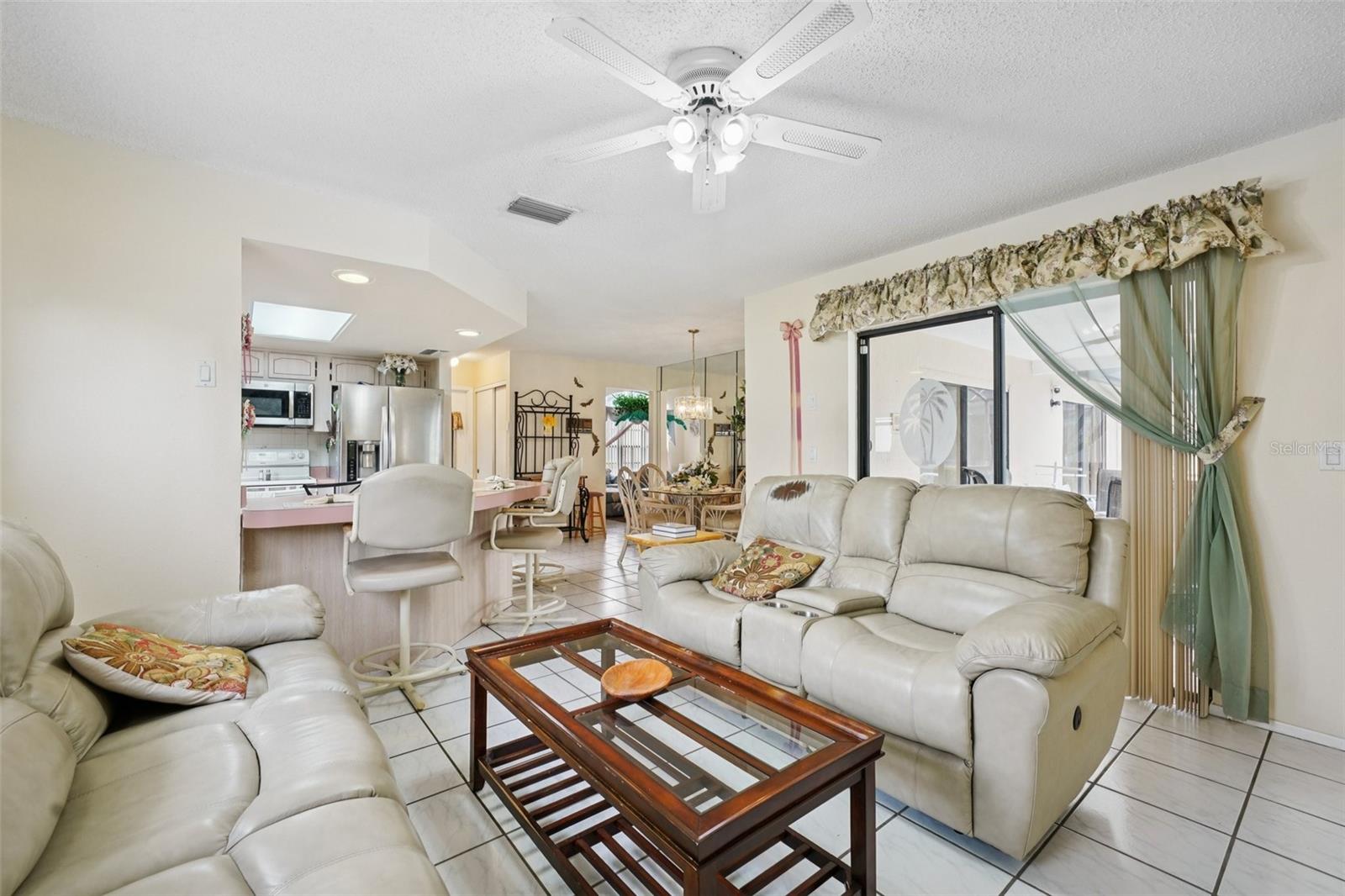 FAIRWAY OAKS - Residential