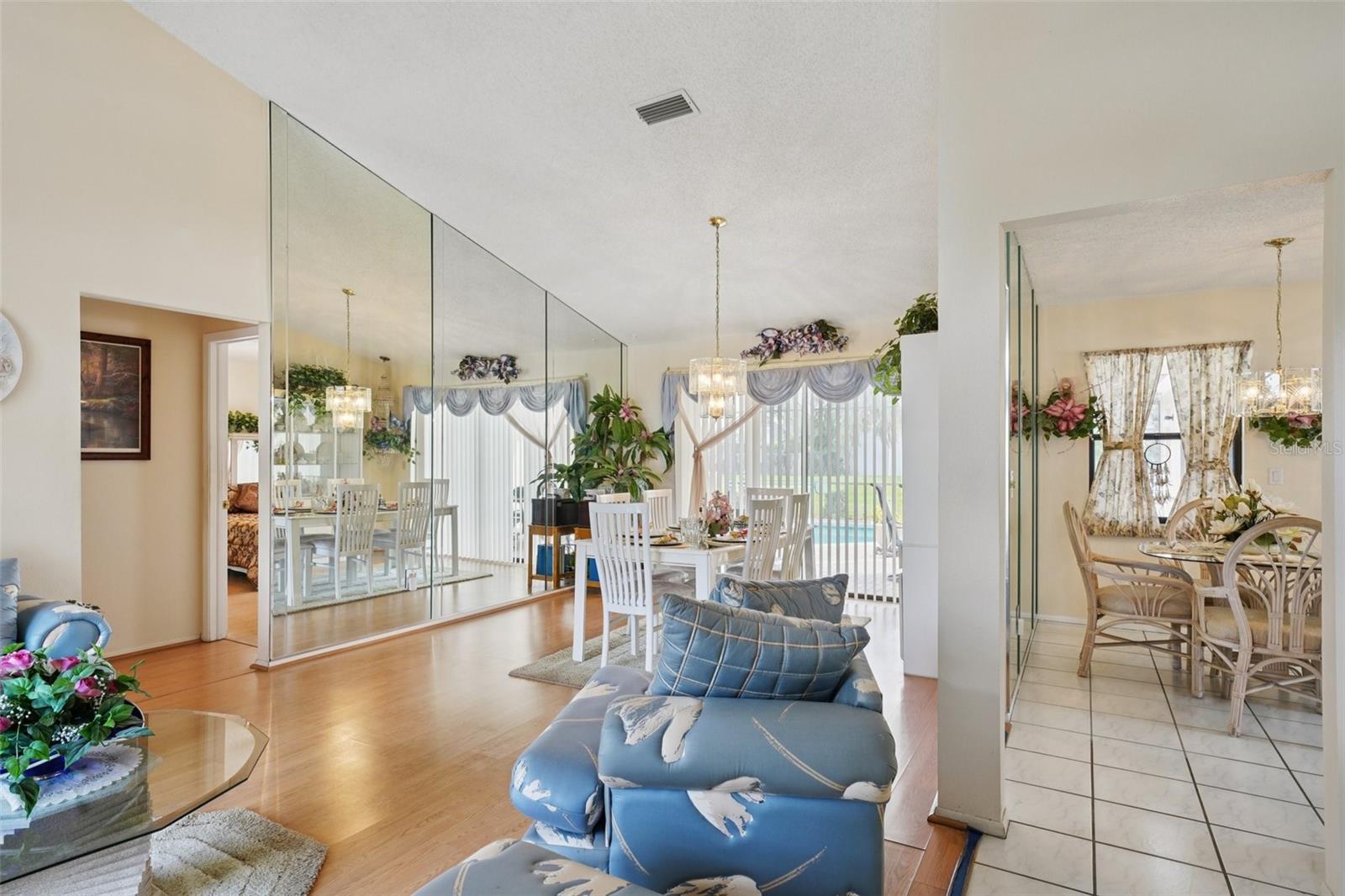 FAIRWAY OAKS - Residential