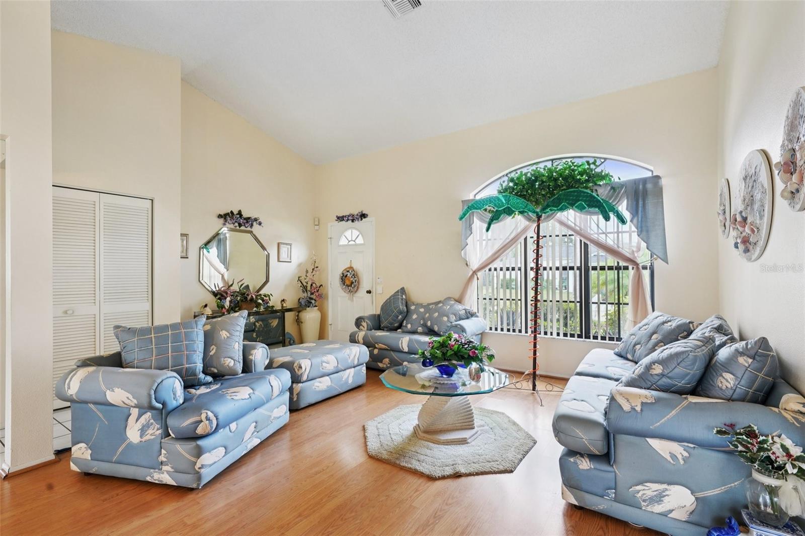FAIRWAY OAKS - Residential
