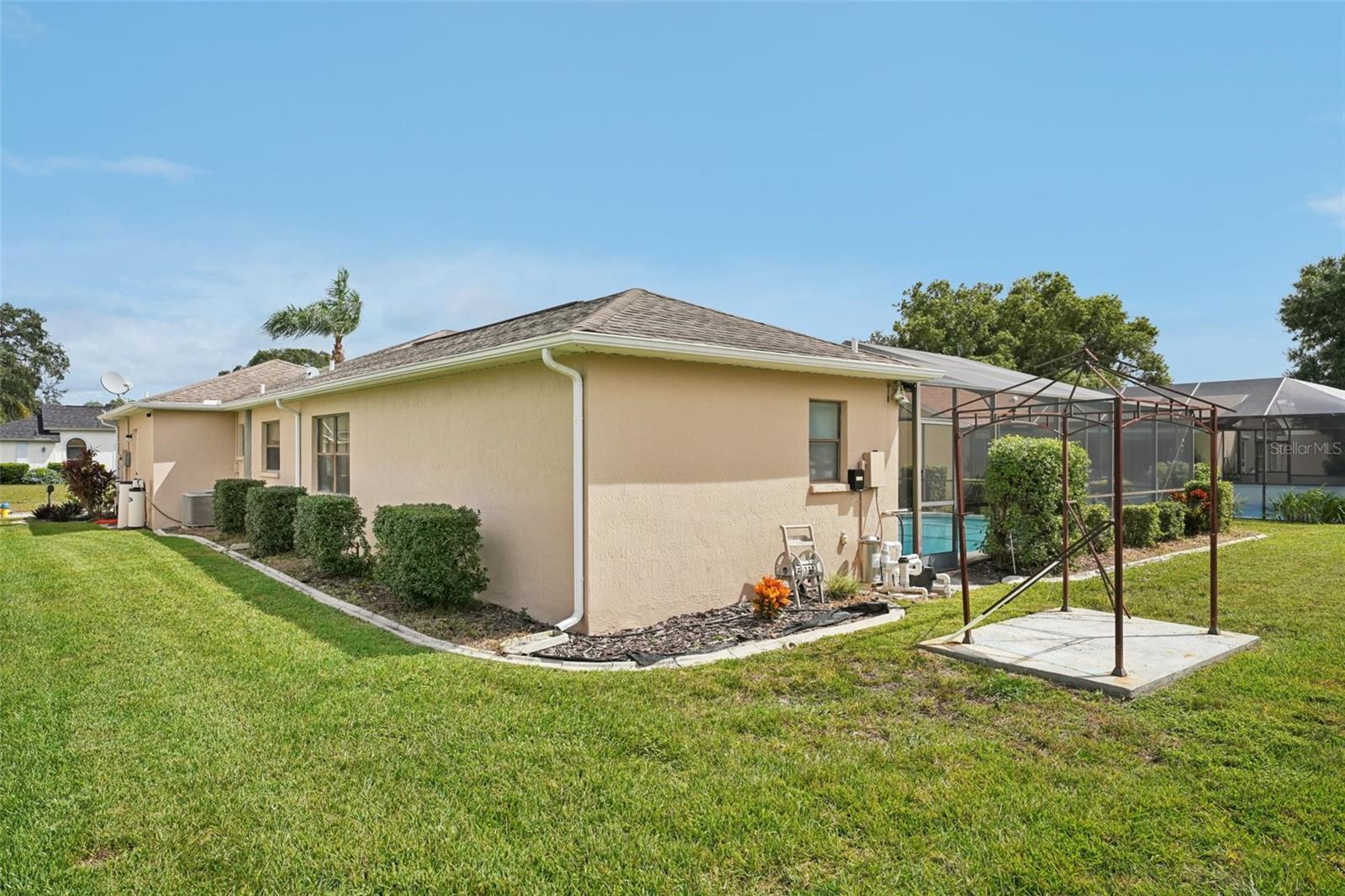 FAIRWAY OAKS - Residential