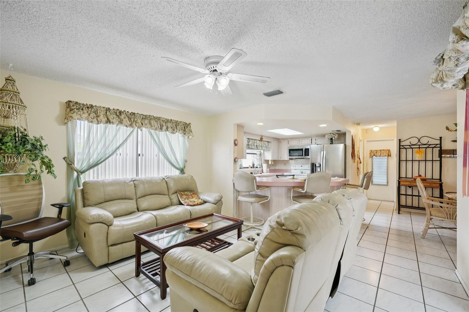 FAIRWAY OAKS - Residential