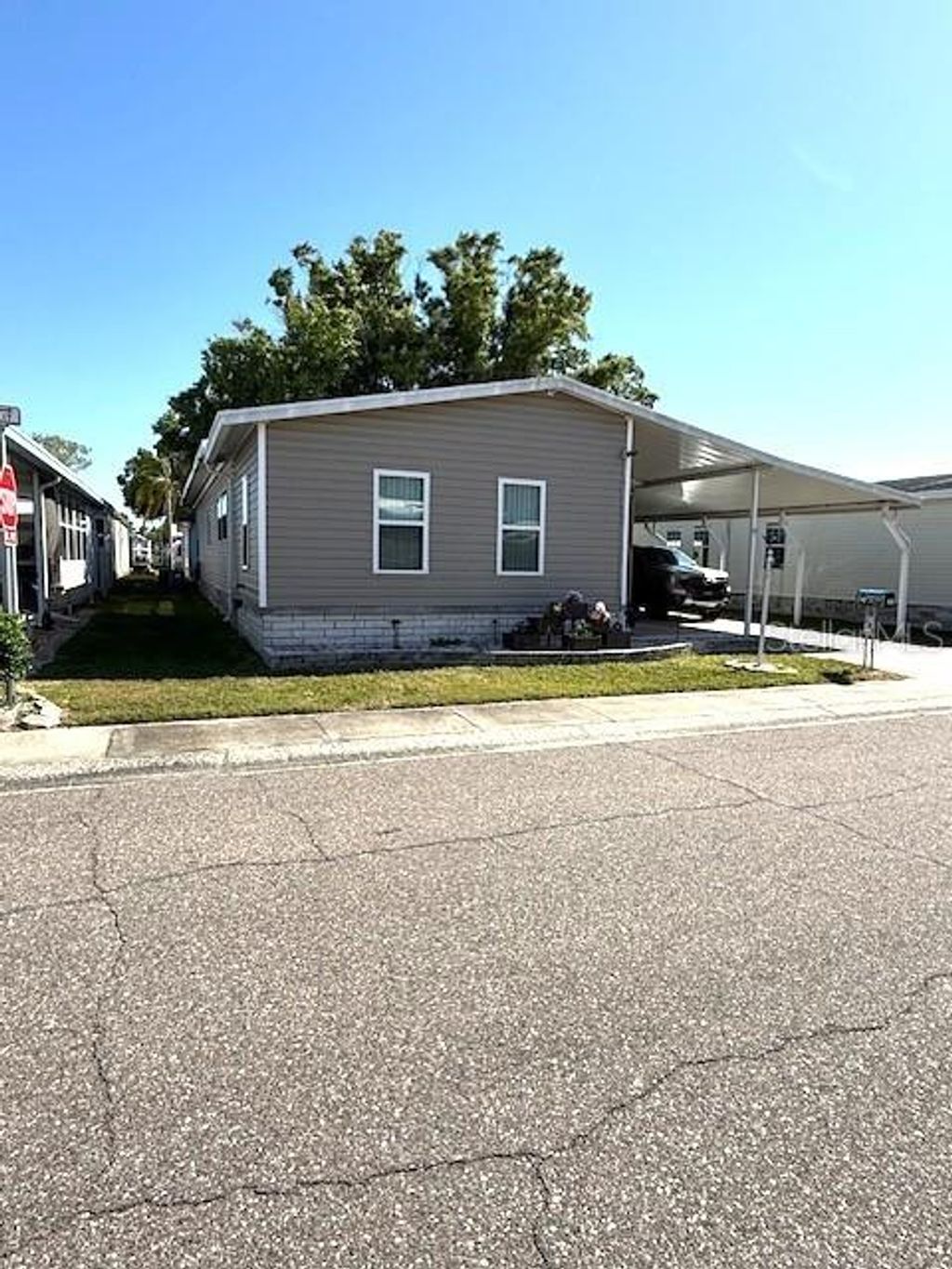 Photo of 1001 Curacao Rd, Largo, FL 33771 (MLS # TB8499503)