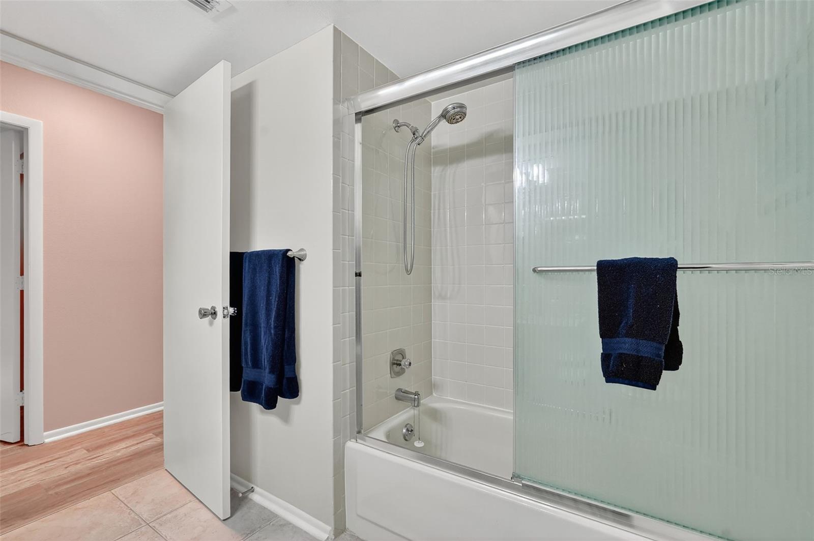 VILLA CONDO I - Residential
