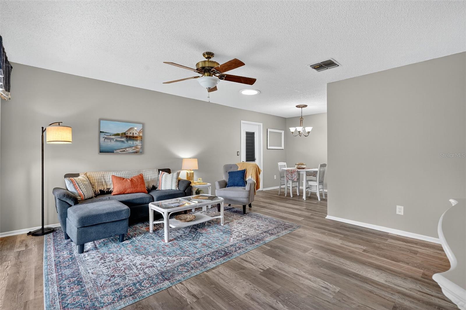 VILLA CONDO I - Residential