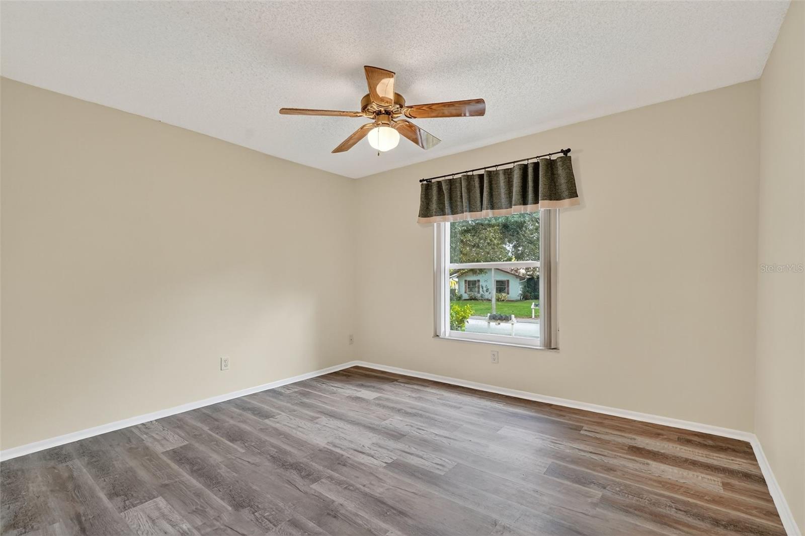 VILLA CONDO I - Residential