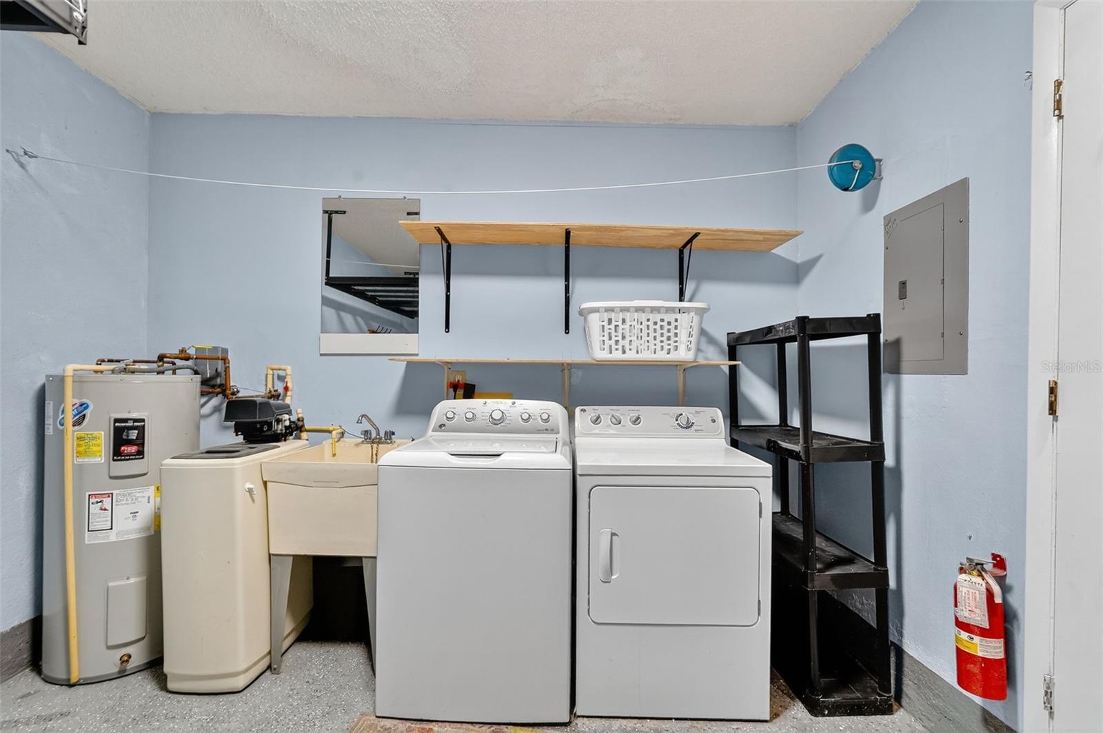VILLA CONDO I - Residential