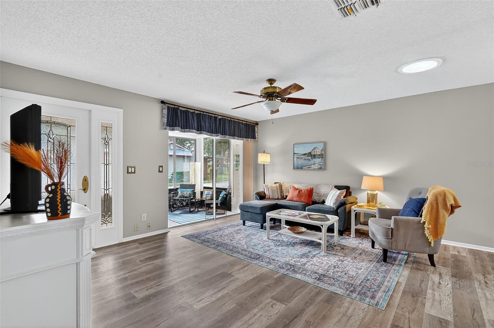 VILLA CONDO I - Residential