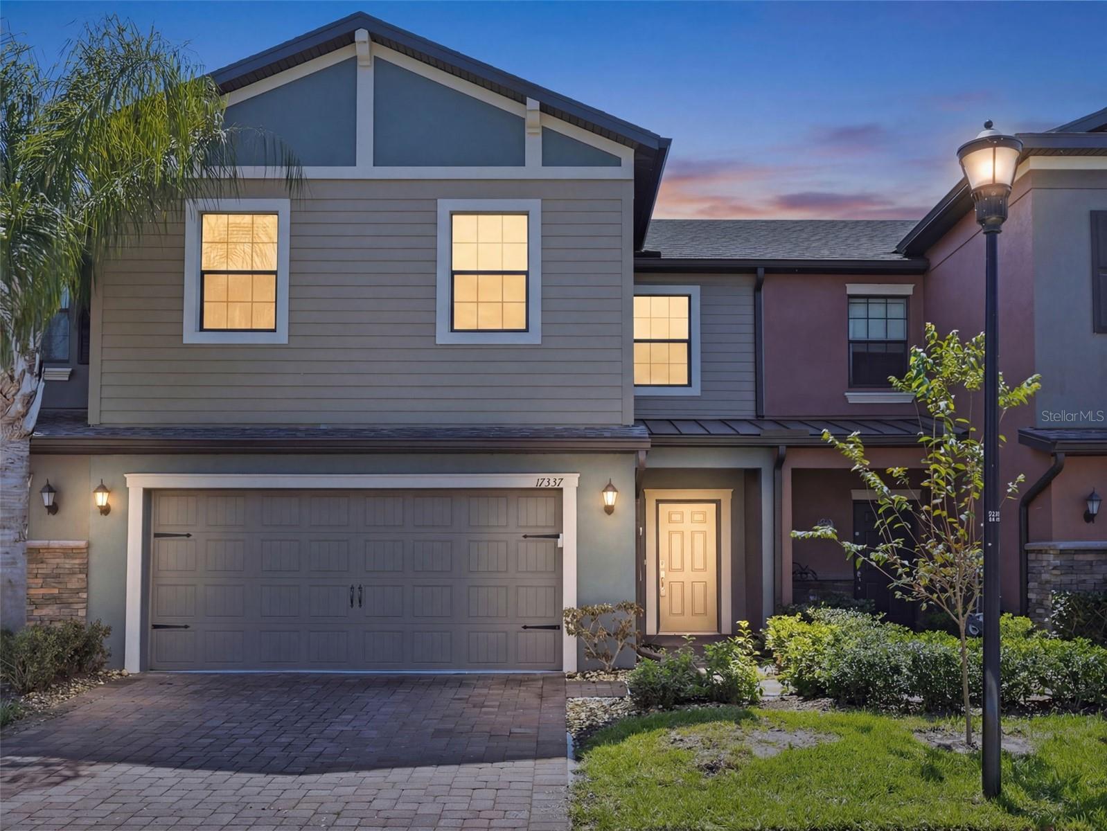 HIDDEN OAKS TWNHMS - Residential Lease