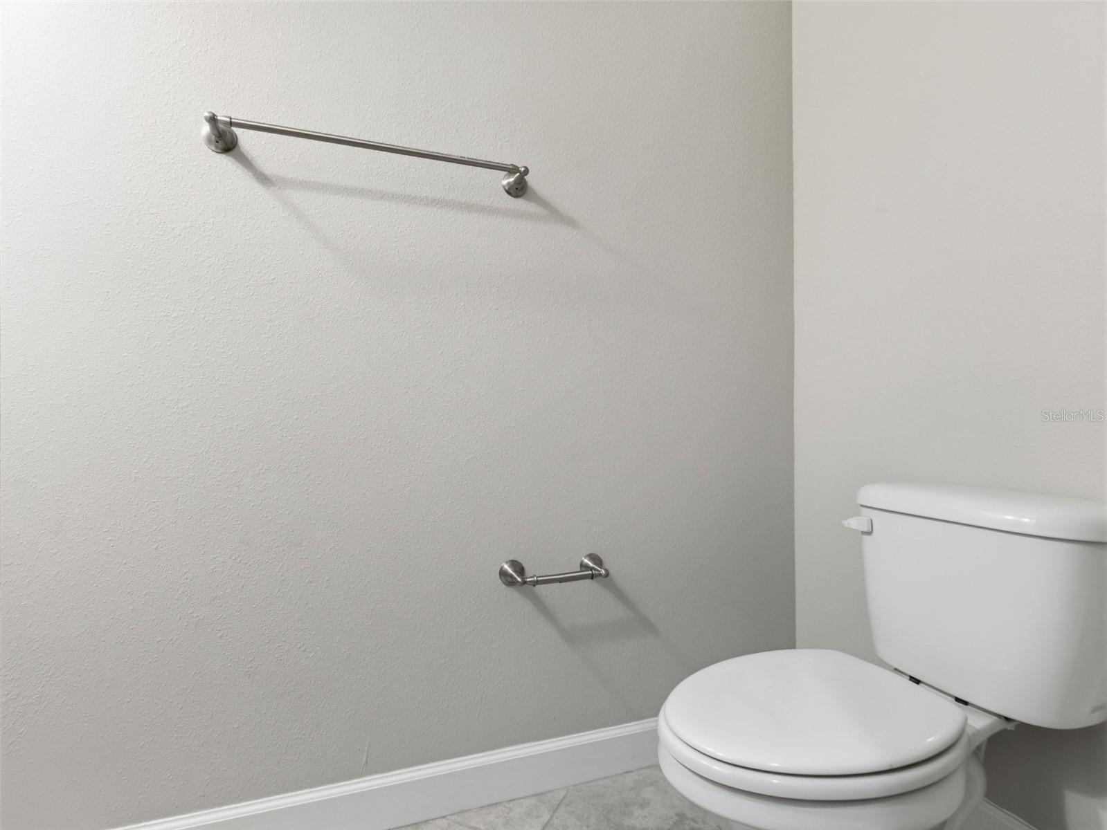 HIDDEN OAKS TWNHMS - Residential Lease