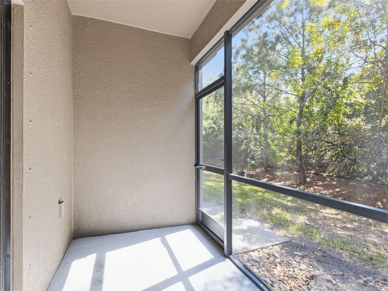 HIDDEN OAKS TWNHMS - Residential Lease