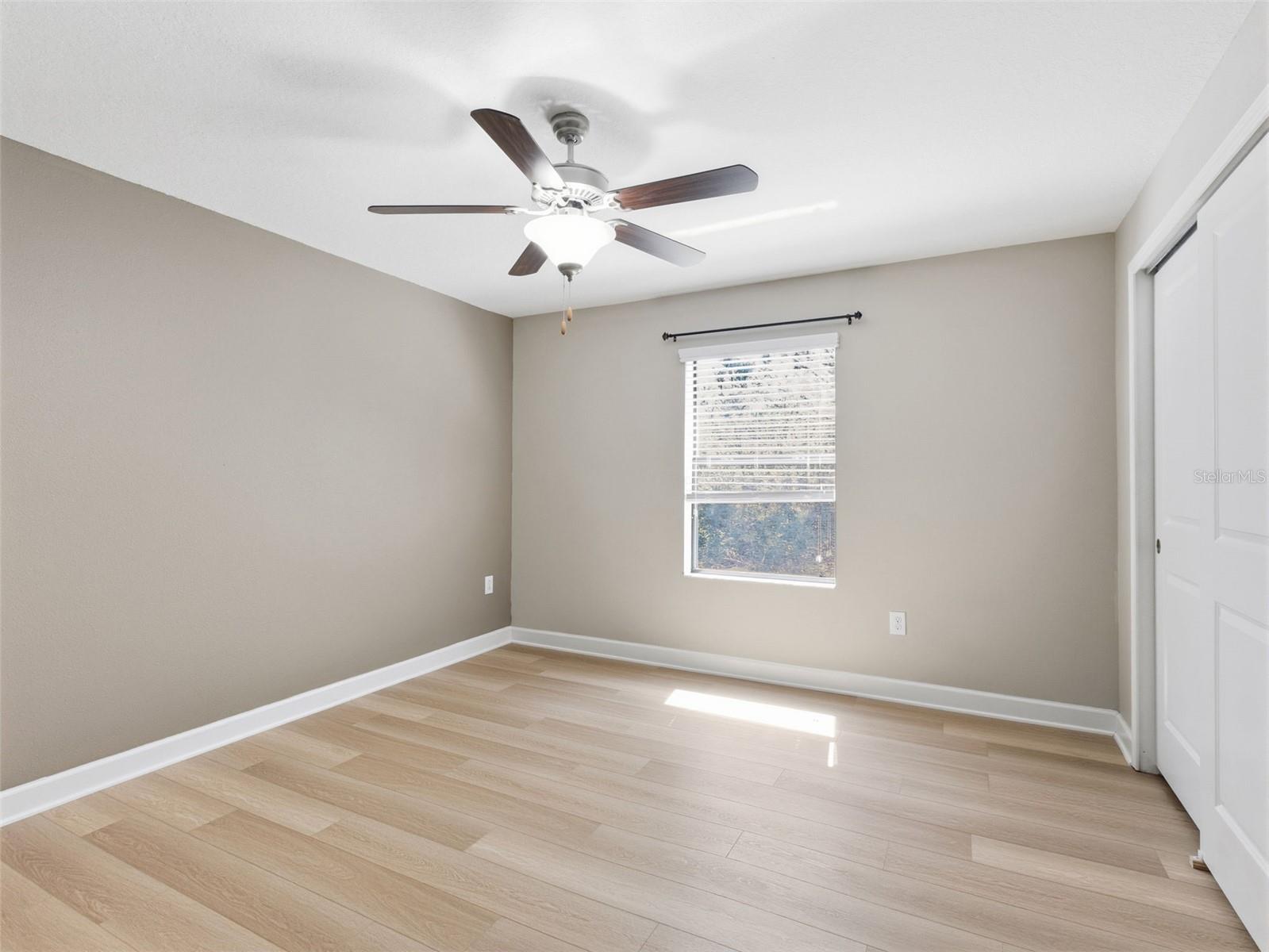 HIDDEN OAKS TWNHMS - Residential Lease