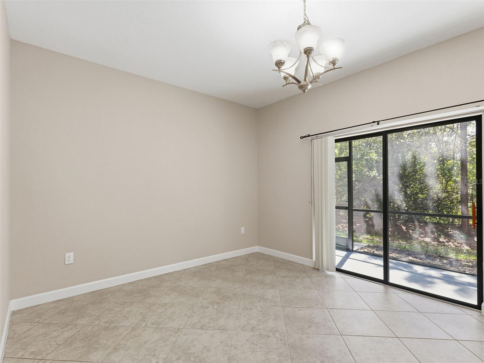 HIDDEN OAKS TWNHMS - Residential Lease