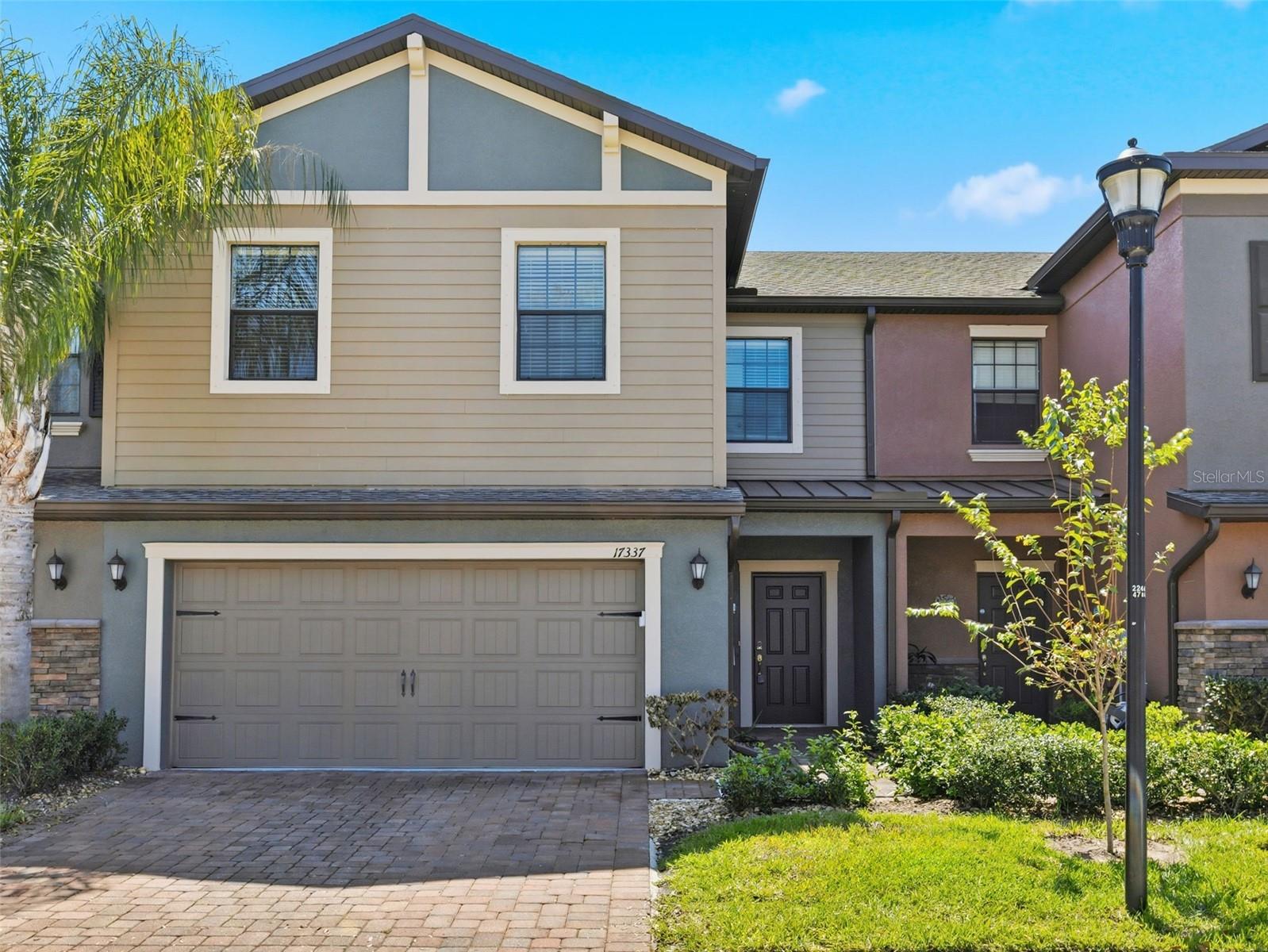 HIDDEN OAKS TWNHMS - Residential Lease