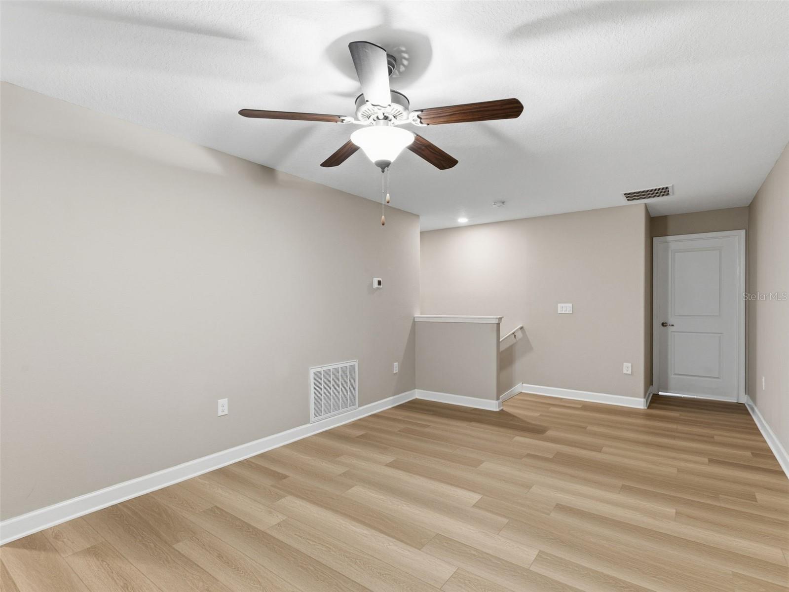 HIDDEN OAKS TWNHMS - Residential Lease