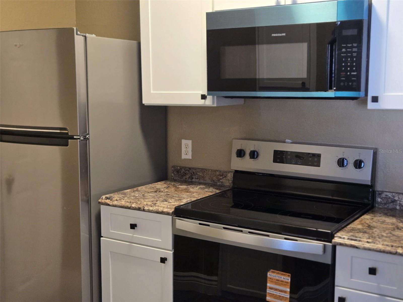 3702 PALM DESERT LANE 5422