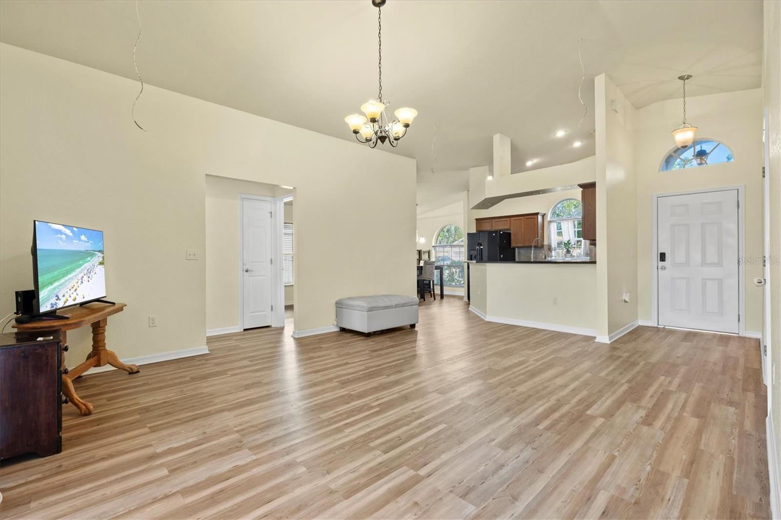 3503 14TH COURT E