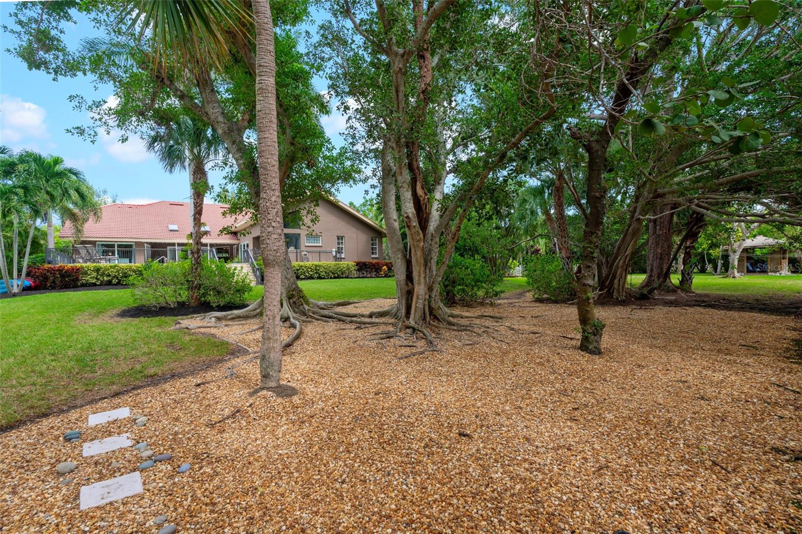 DREAM ISLAND - Residential