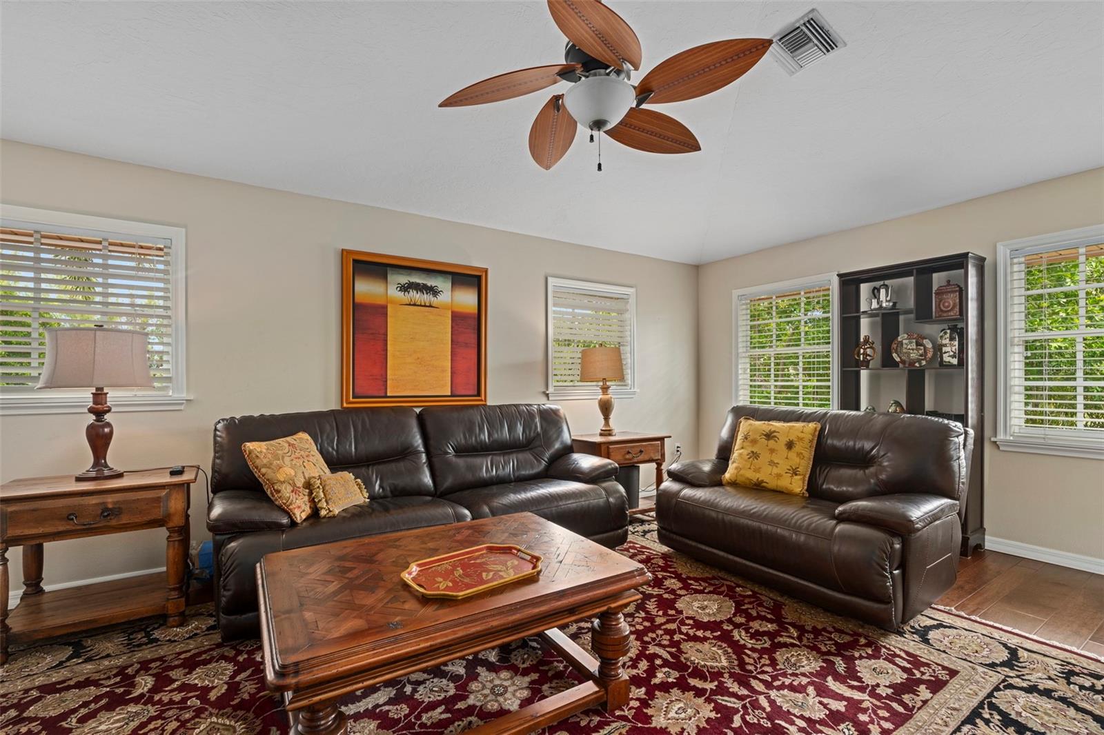 DREAM ISLAND - Residential