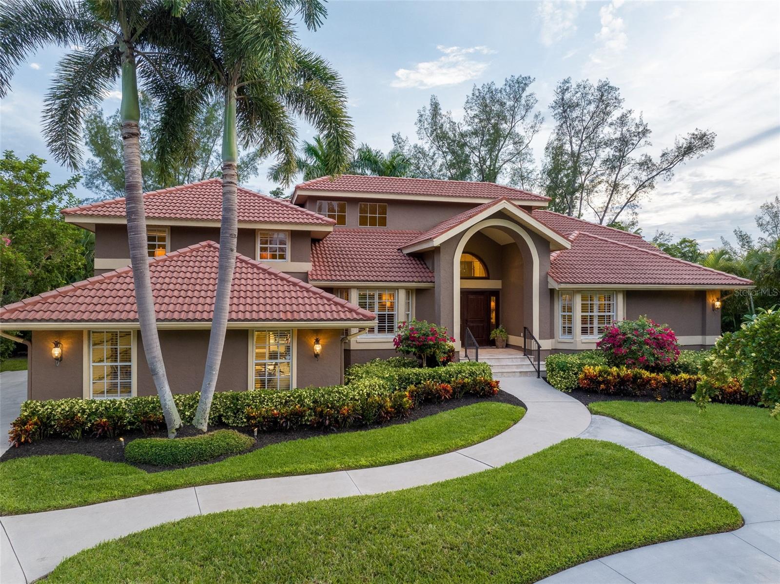 DREAM ISLAND - Residential