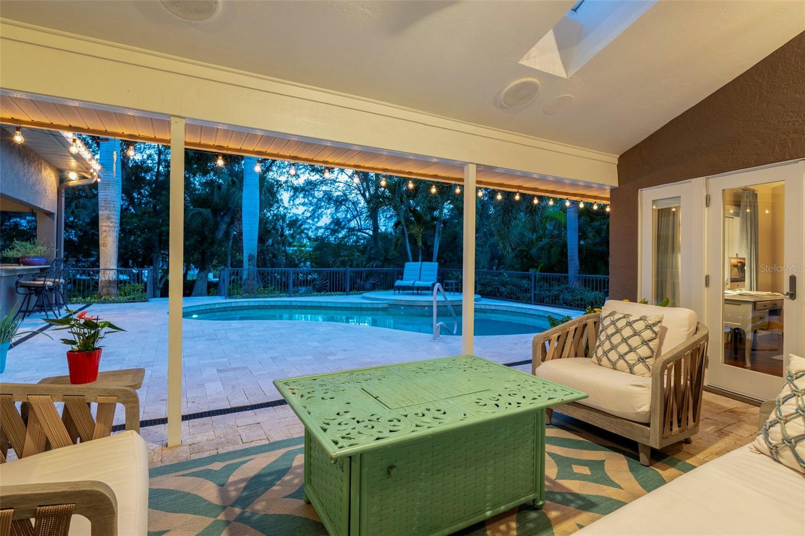 DREAM ISLAND - Residential