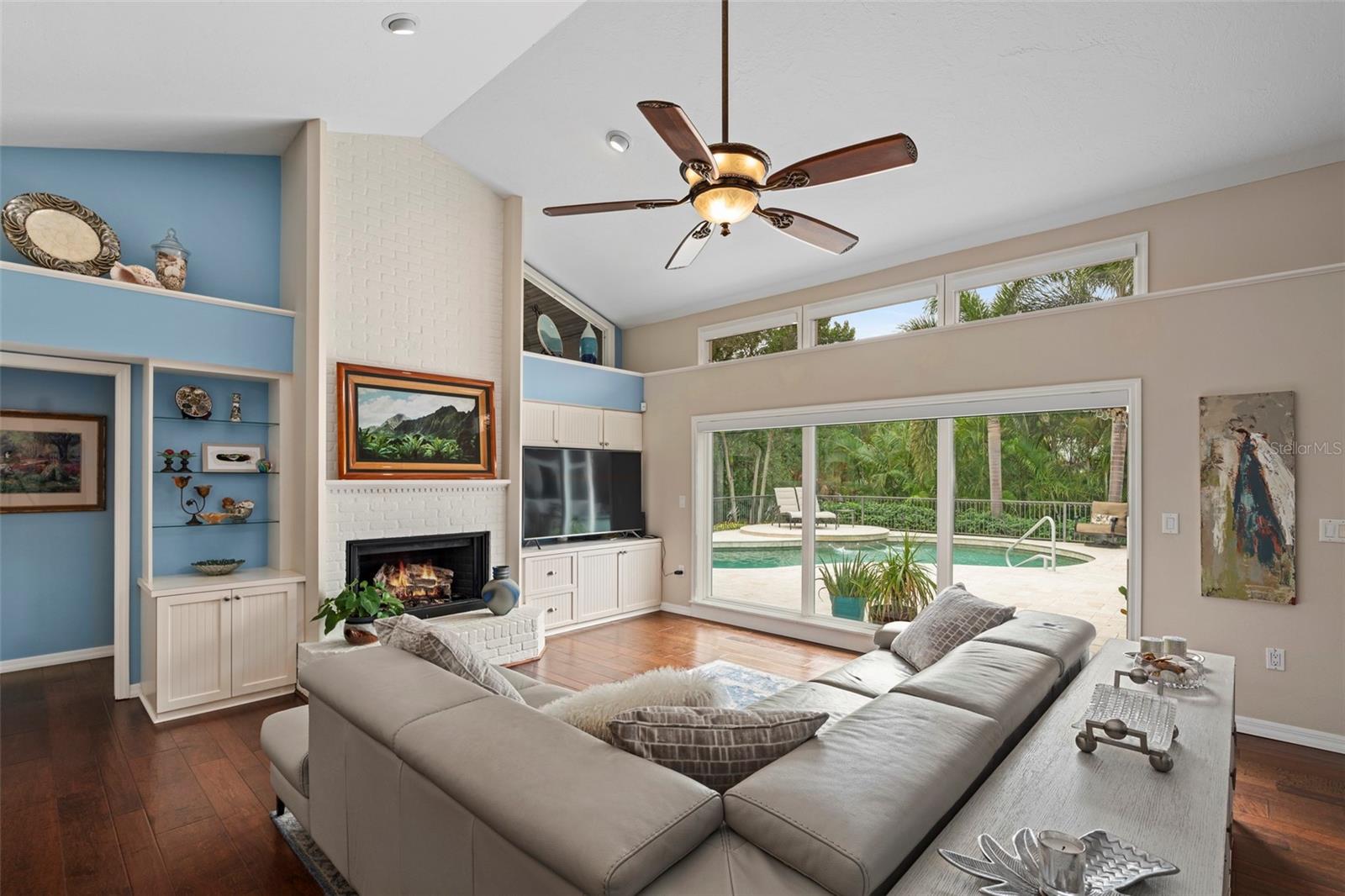 DREAM ISLAND - Residential