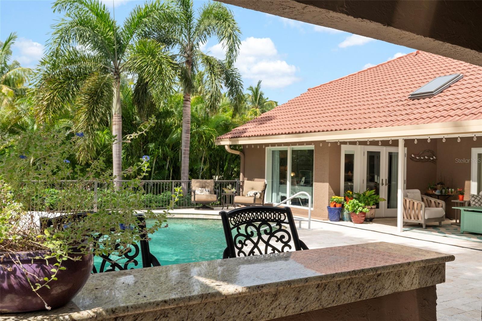 DREAM ISLAND - Residential