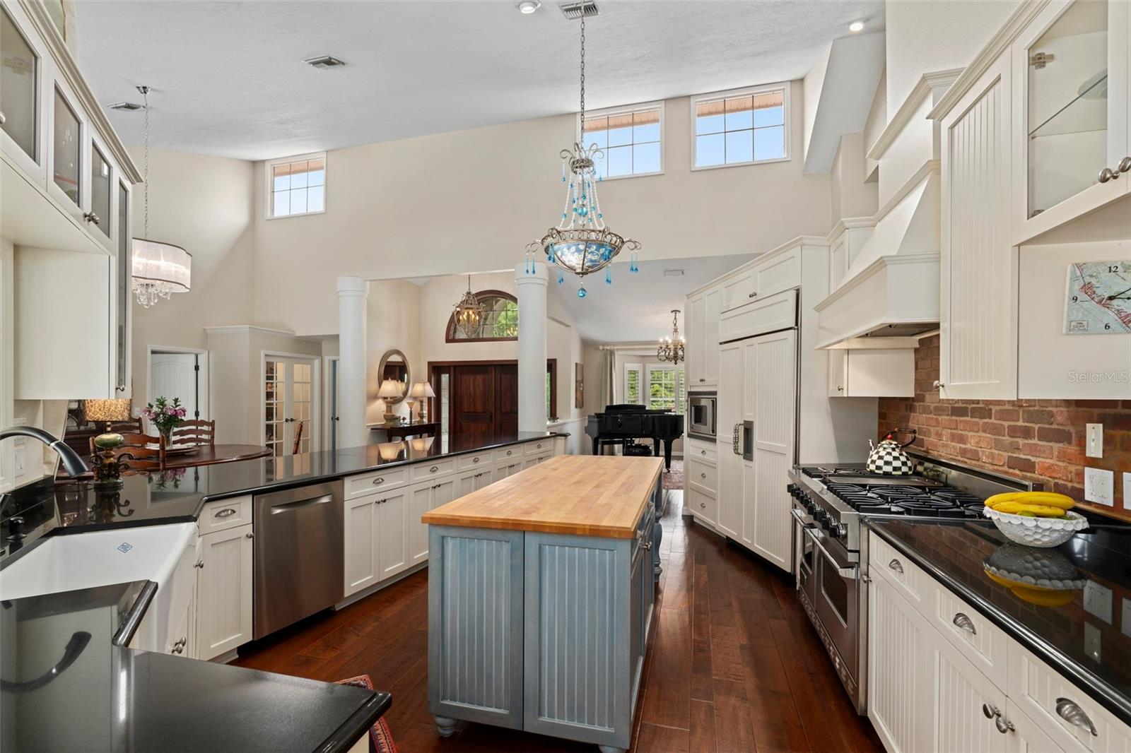 DREAM ISLAND - Residential