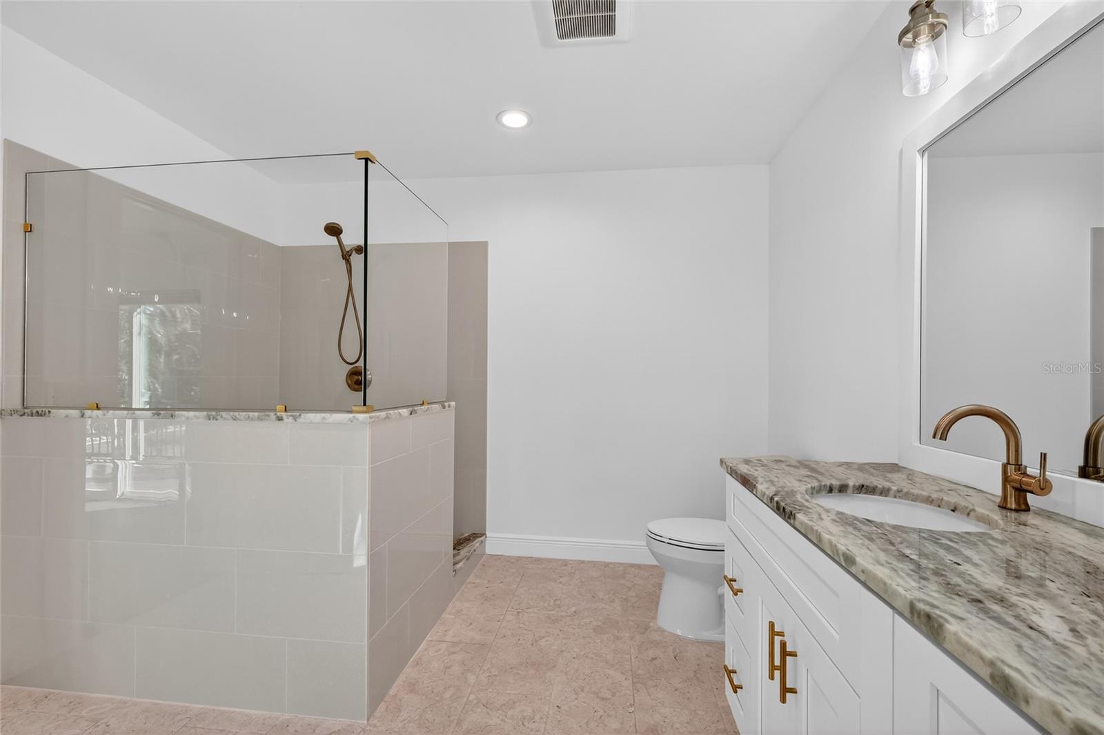 LONGBEACH ON LONGBOAT KEY - Residential