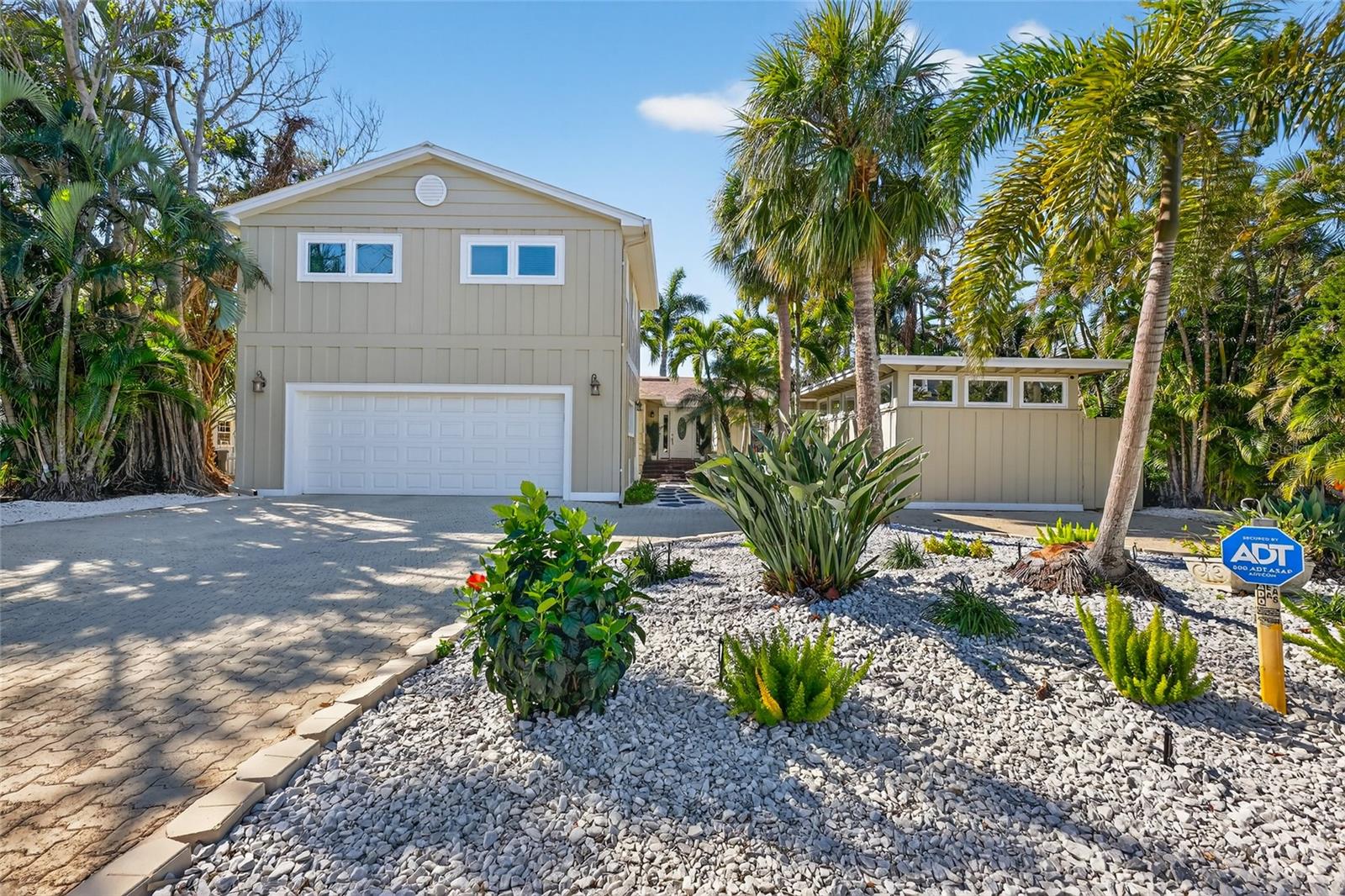 LONGBEACH ON LONGBOAT KEY - Residential