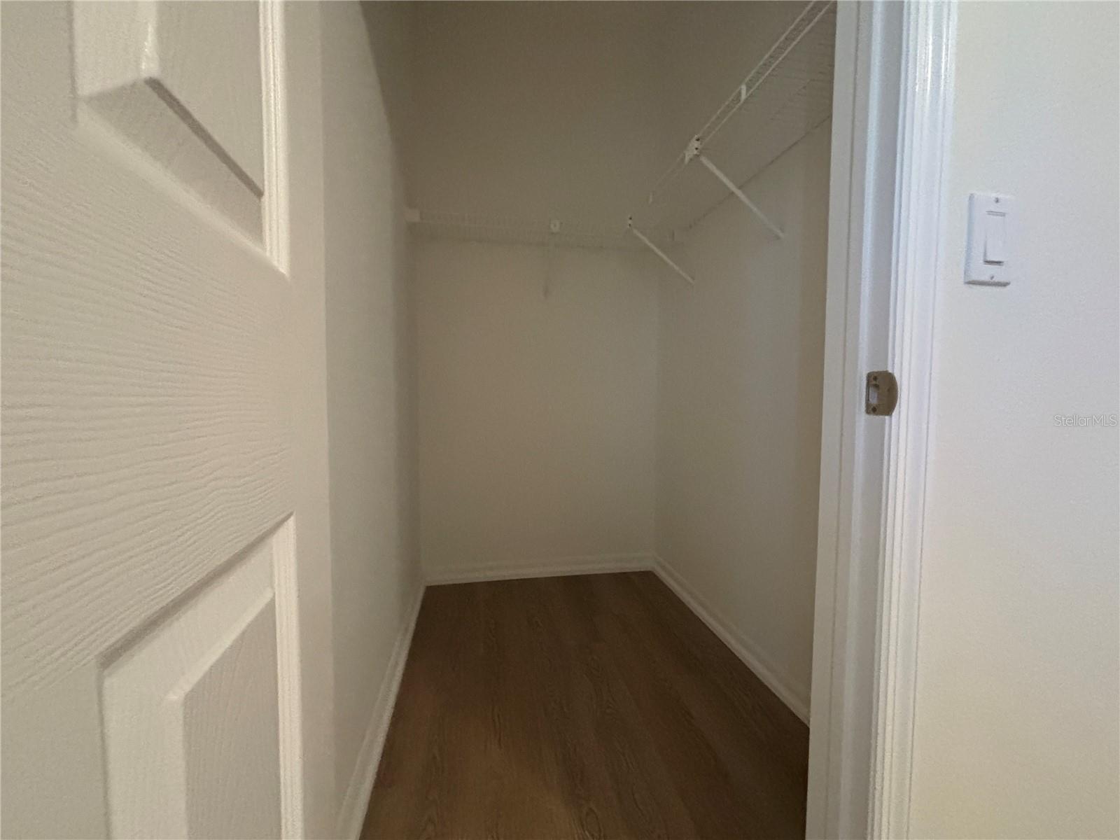 RESERVE AT LAKE TARPON THE - Residential Lease